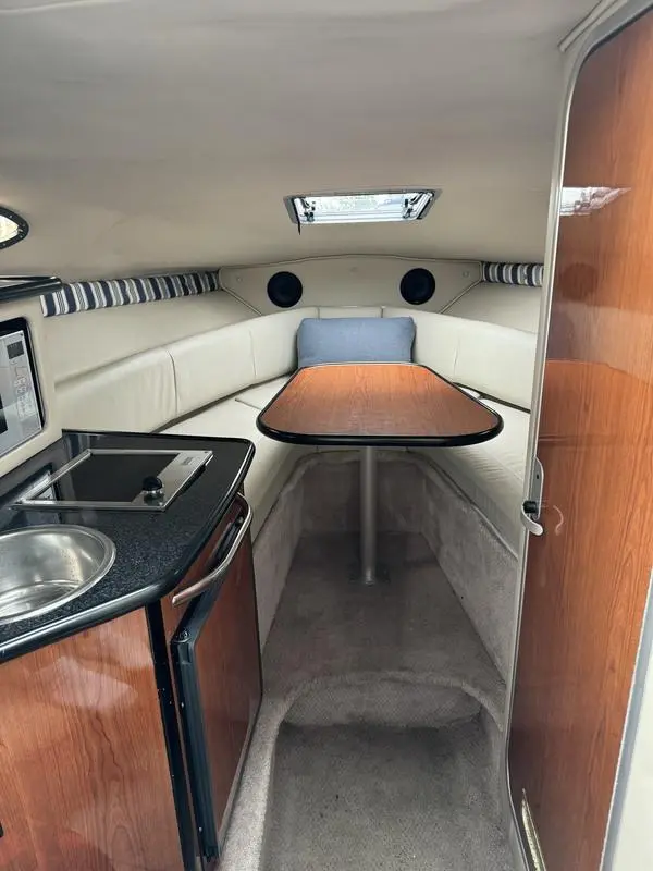 2000 Chaparral 240 signature