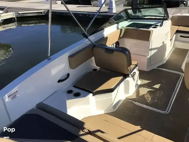 Sea Ray 210 SPX