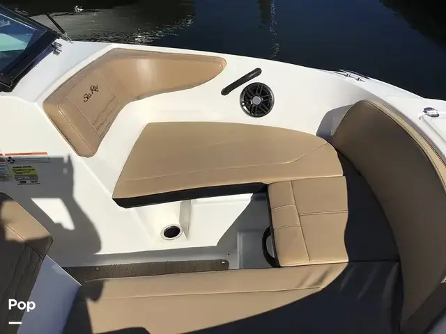 Sea Ray 210 SPX