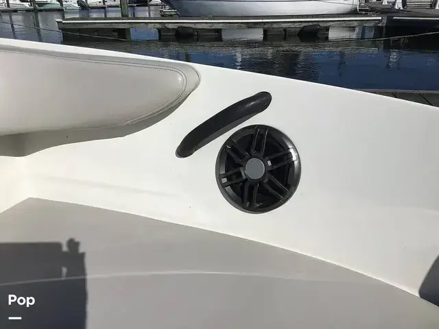 Sea Ray 210 SPX