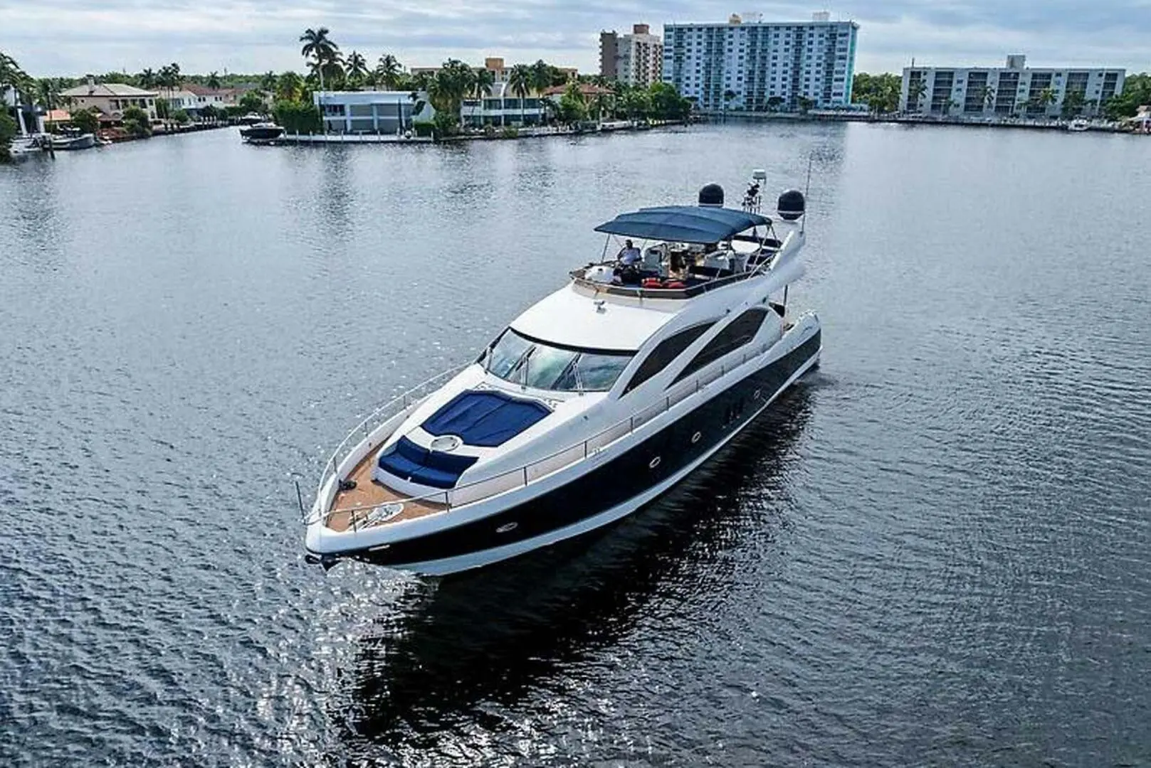 2006 Sunseeker yacht 75