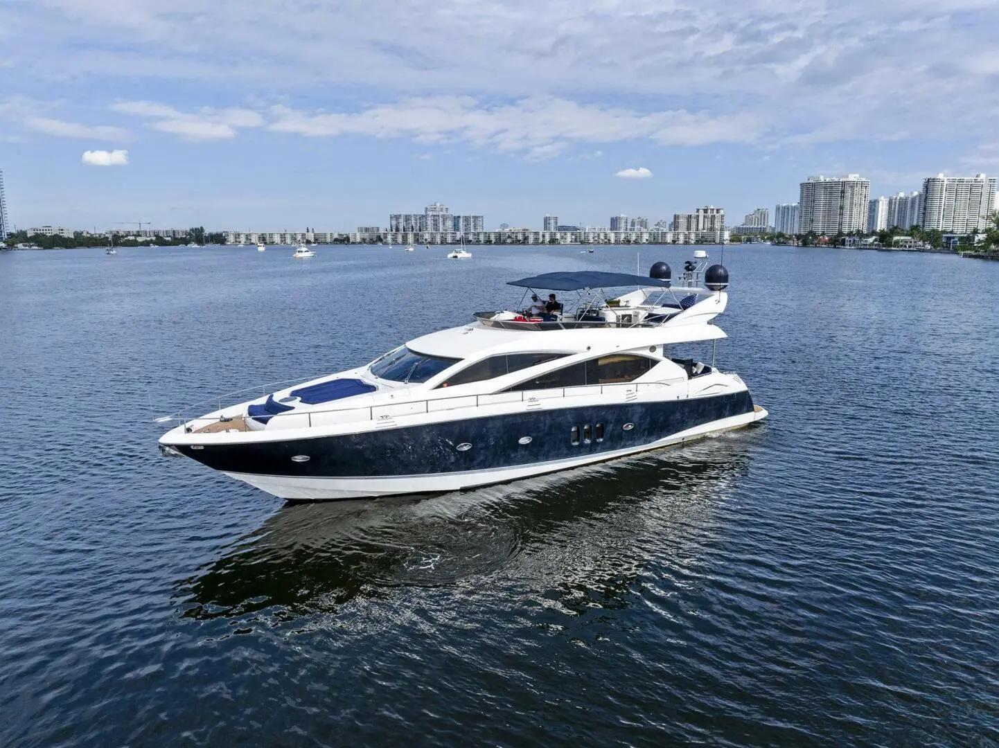 2006 Sunseeker yacht 75