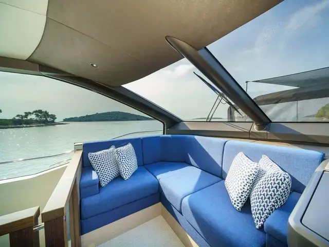 Sunseeker 76 Yacht