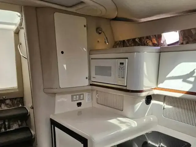 Sea Ray Sundancer 330