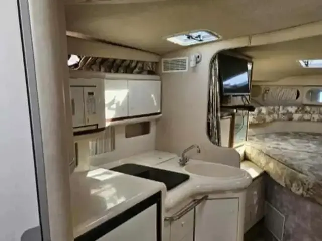 Sea Ray Sundancer 330