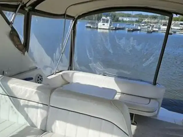 Sea Ray Sundancer 330