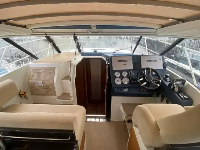 Marex Cabriolet Cruiser 360