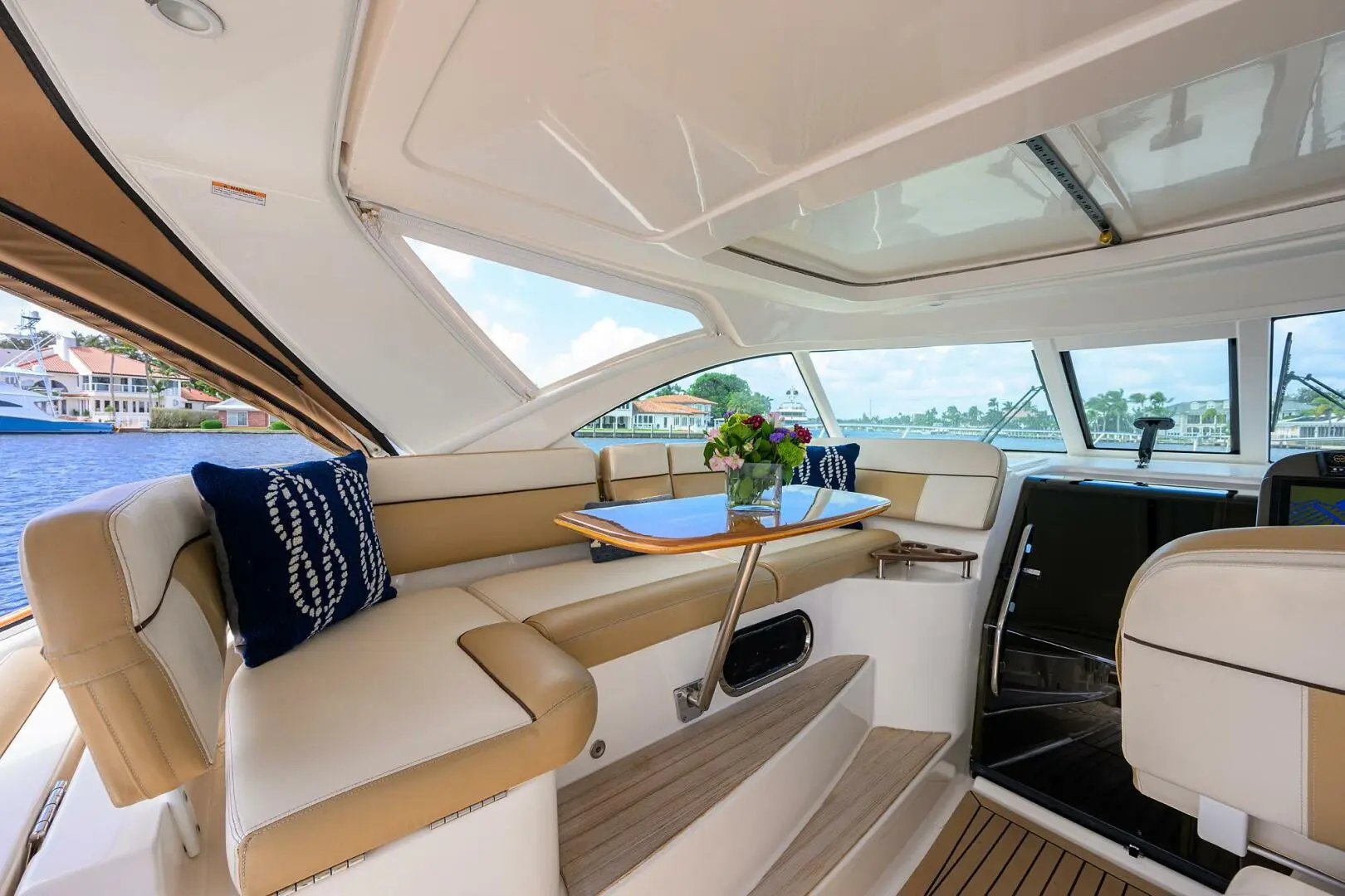 2013 Tiara 3600 coronet