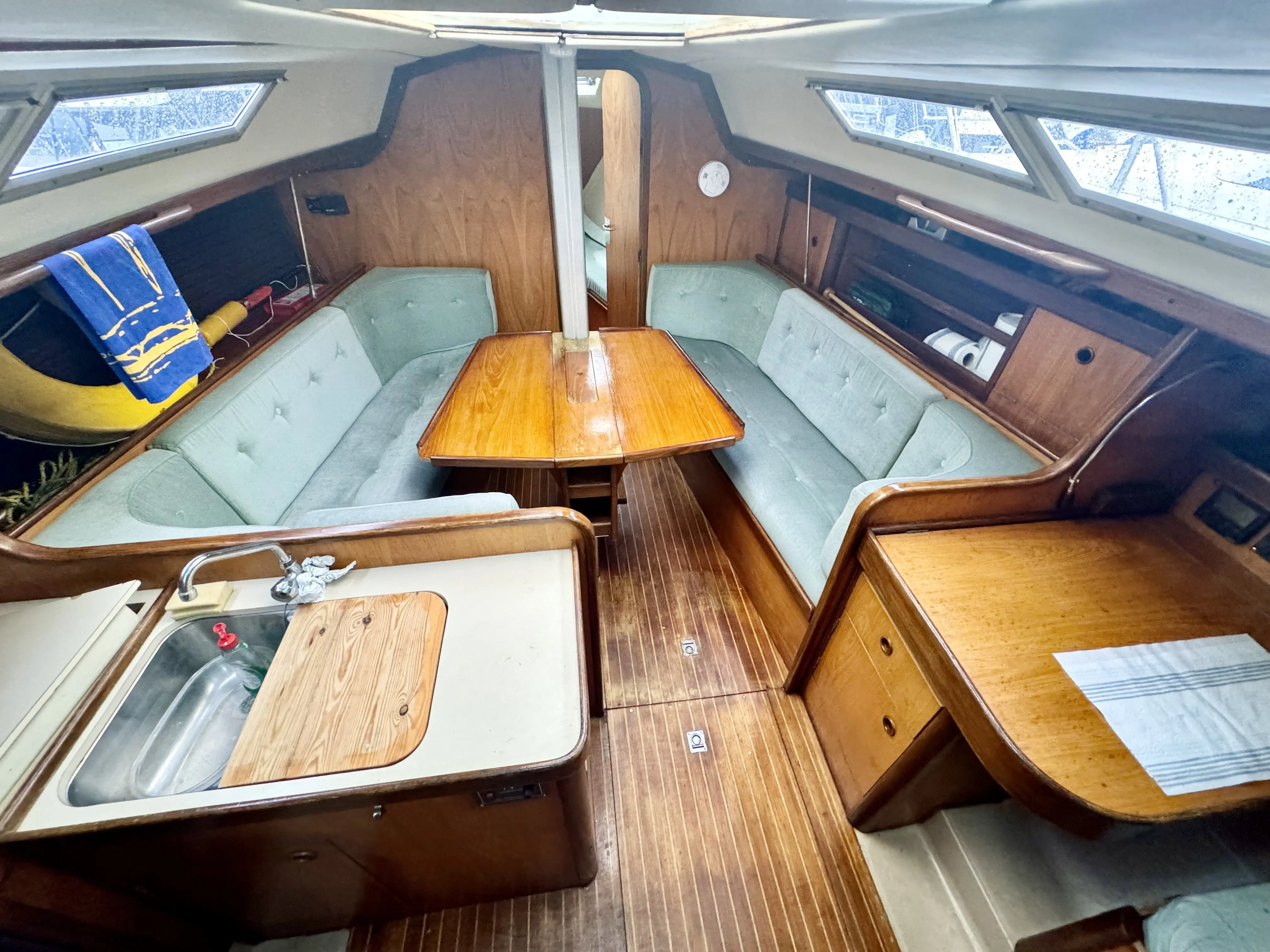 1984 Beneteau first 345