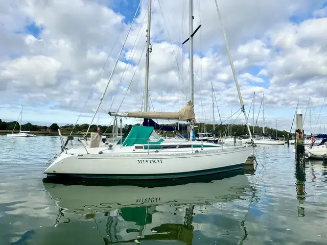 Beneteau First 345