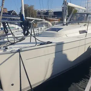 2010 Bavaria 32 Cruiser