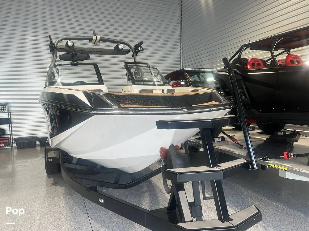 2019 Nautique g25