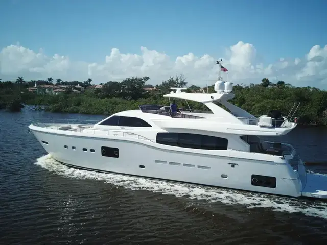 Ferretti Yachts 840 Altura