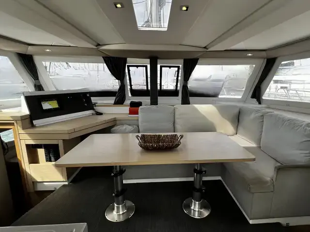 Fountaine Pajot Lucia 40