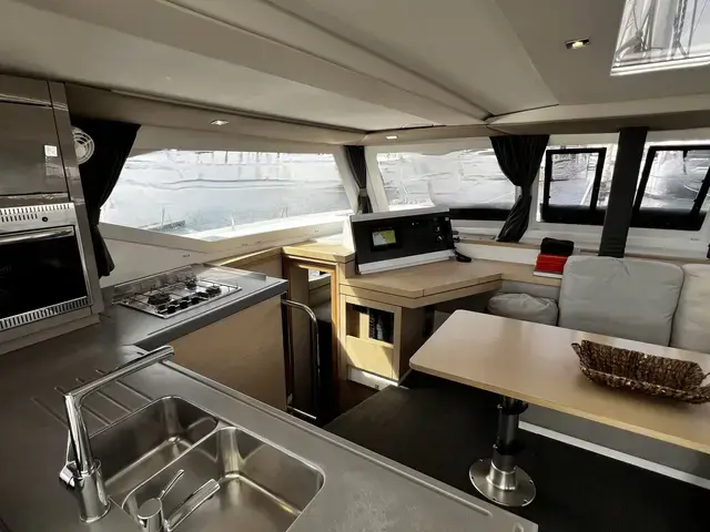 Fountaine Pajot Lucia 40