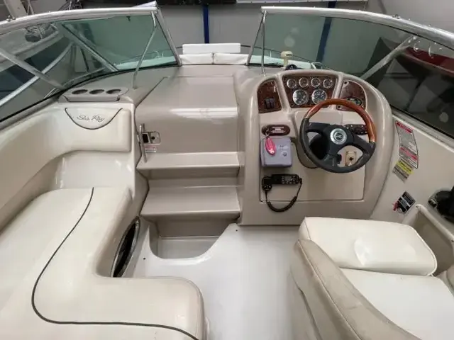 Sea Ray 240 DA