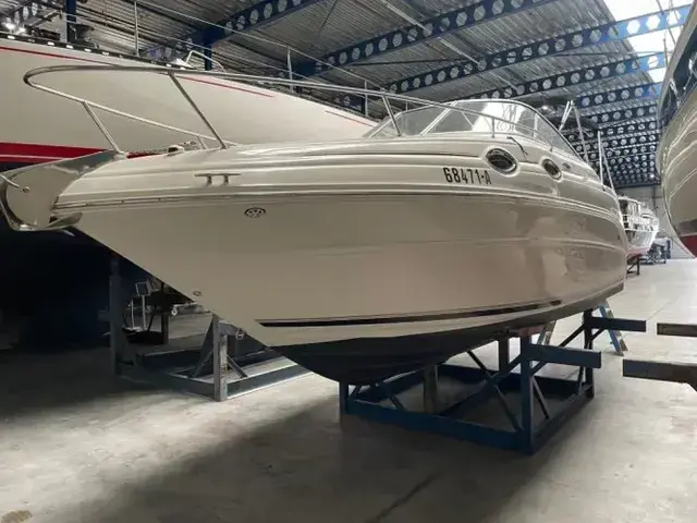 Sea Ray 240 DA