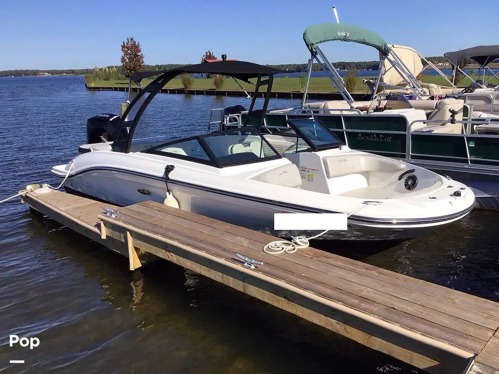 2023 Sea Ray 210 spx ob