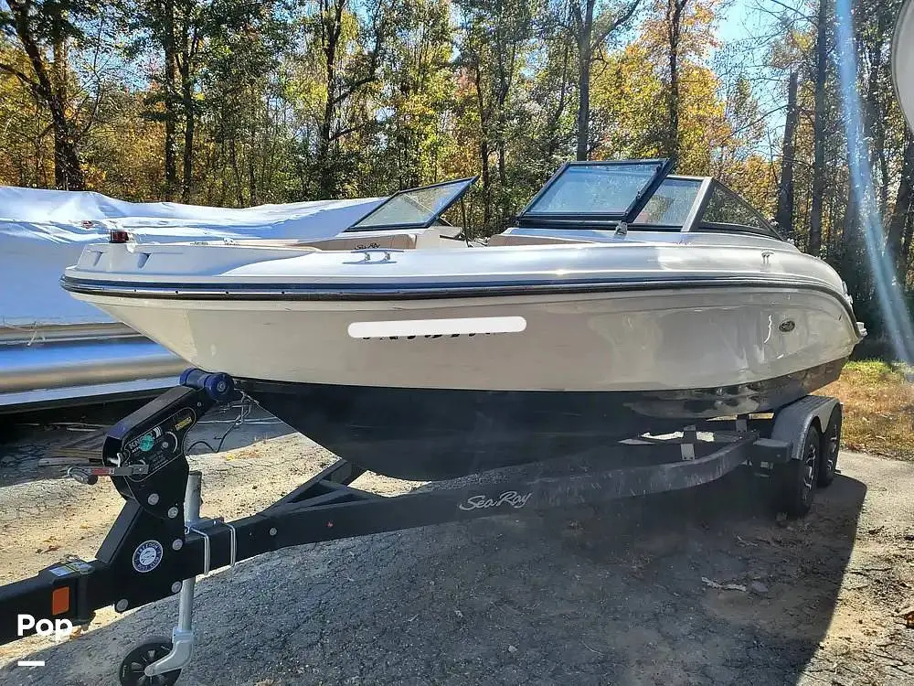 2022 Sea Ray spx 210 ob