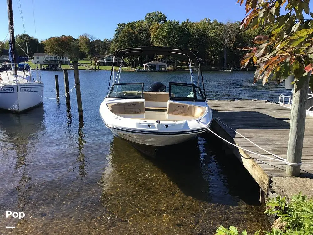 2022 Sea Ray 210 spx outboard