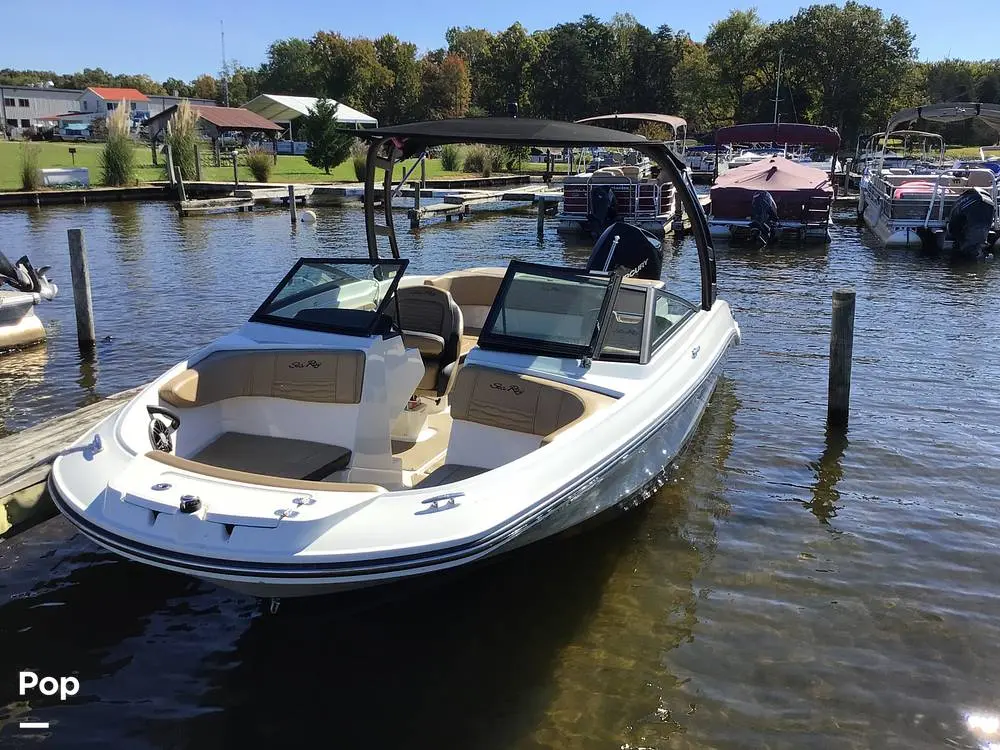 2023 Sea Ray 210 spx outboard