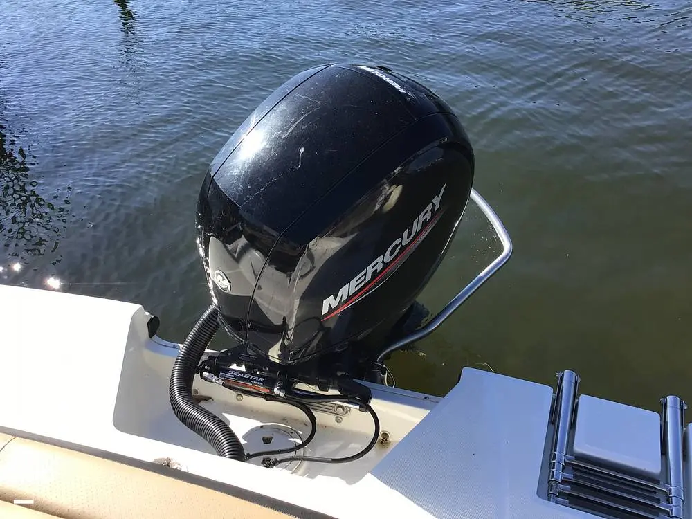 2022 Sea Ray 210 spx outboard