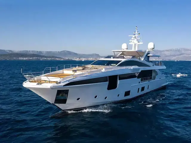 Azimut Grande 35 Metri