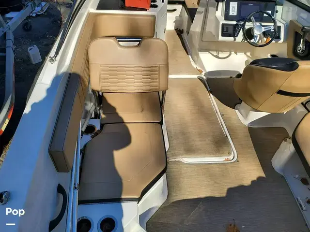 Sea Ray SPX 210 OB