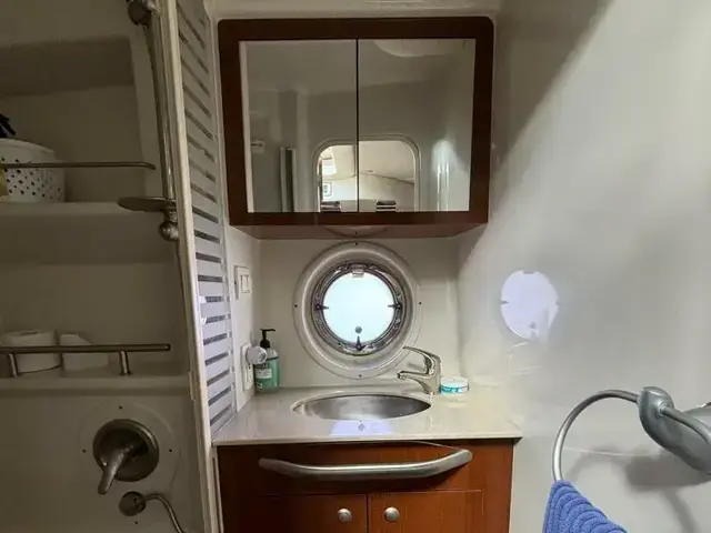 Sea Ray Sundancer 350