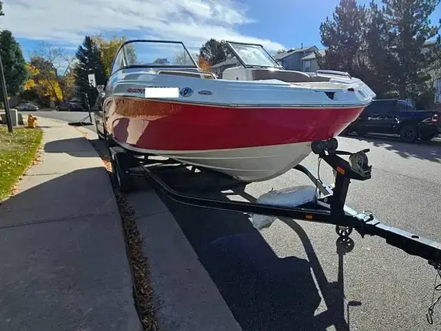 Yamaha SX240