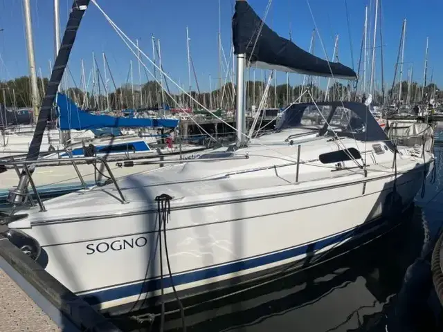 Hunter 27