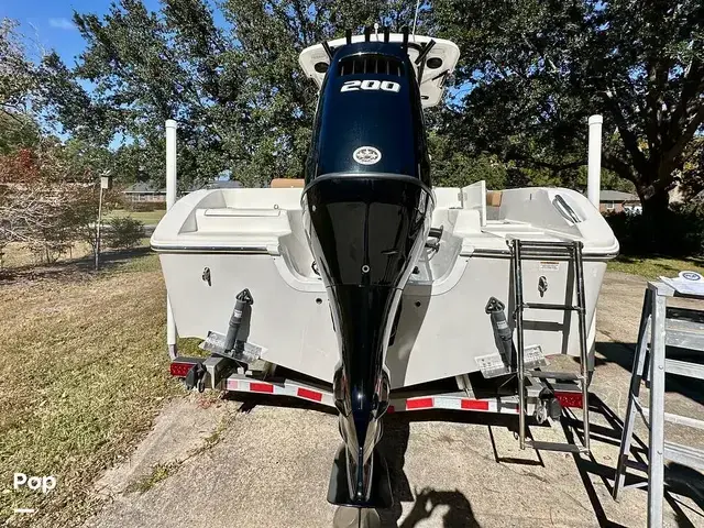 Sea Pro Boats 219