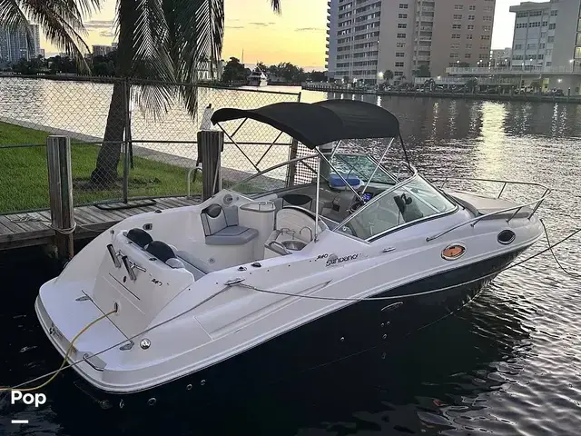 Sea Ray Sundancer 240