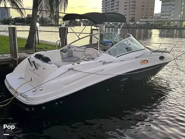 Sea Ray Sundancer 240