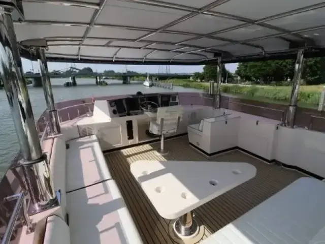 President 615 Sun Deck