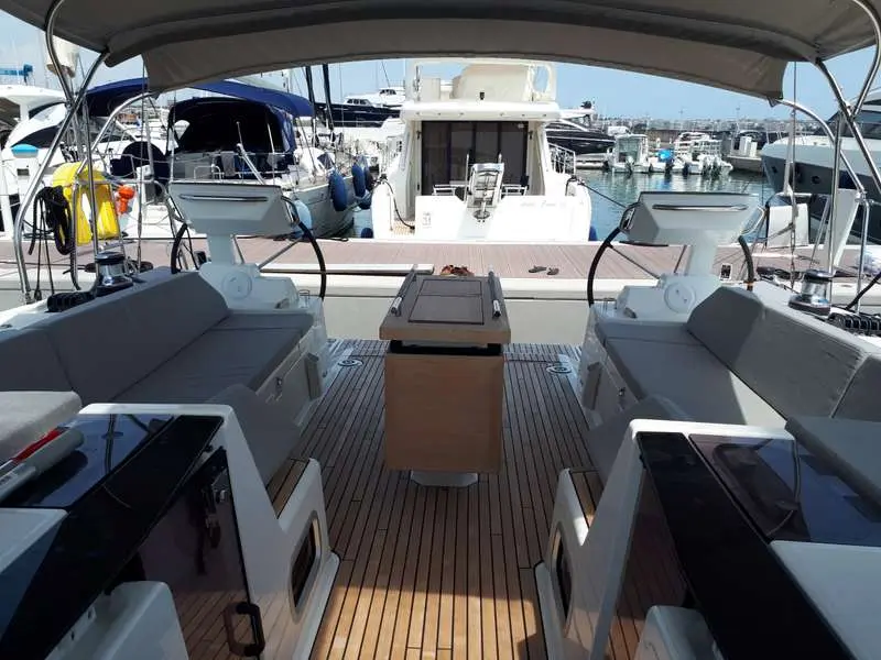 2019 Beneteau oceanis 55.1