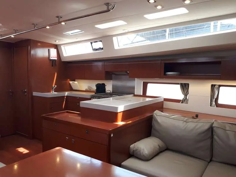 2019 Beneteau oceanis 55.1