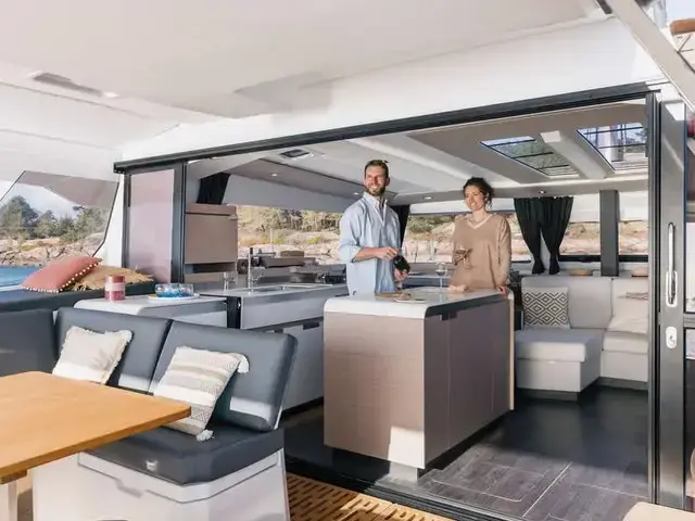 Fountaine Pajot Aura 51