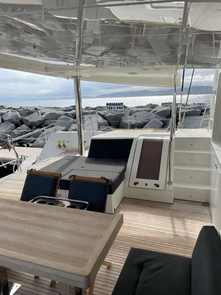 2019 Lagoon 52 fly