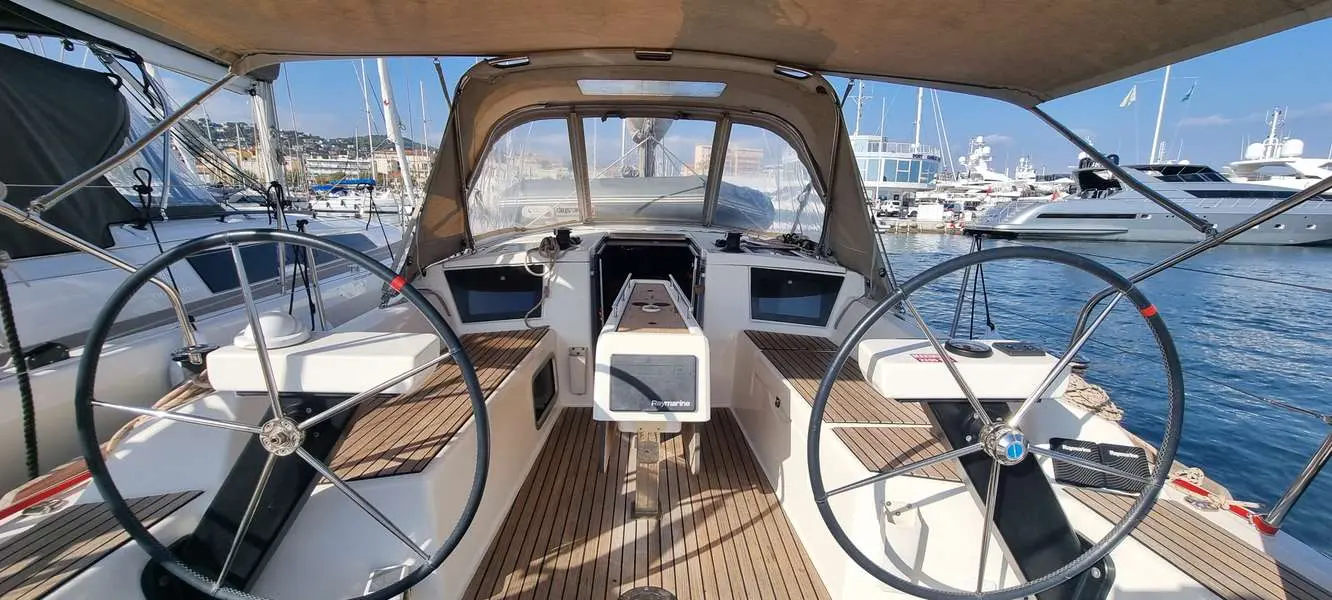 2019 Dufour 360 grand large