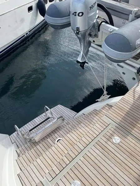 2019 Lagoon 52 fly