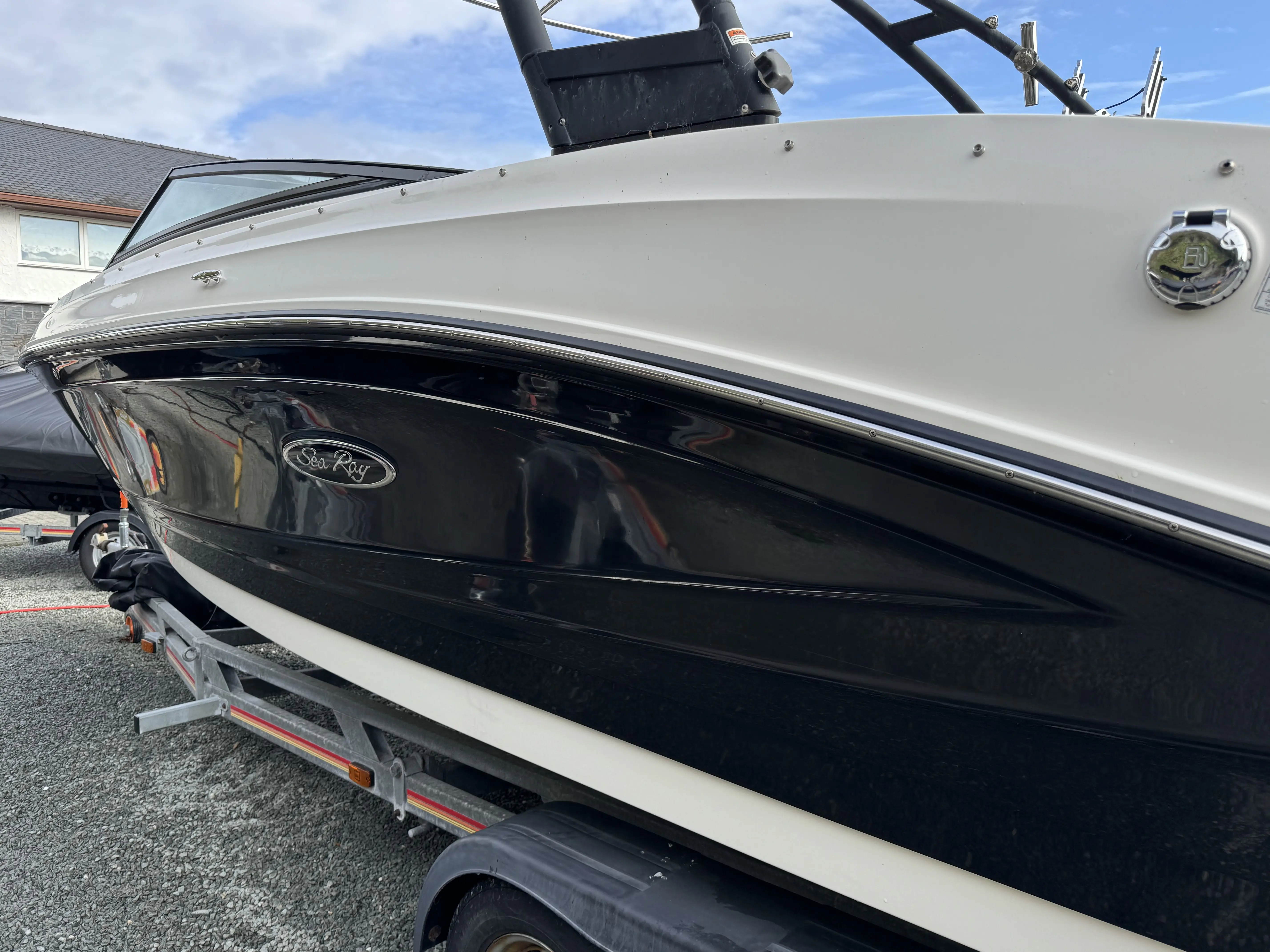 2017 Sea Ray 230 spx