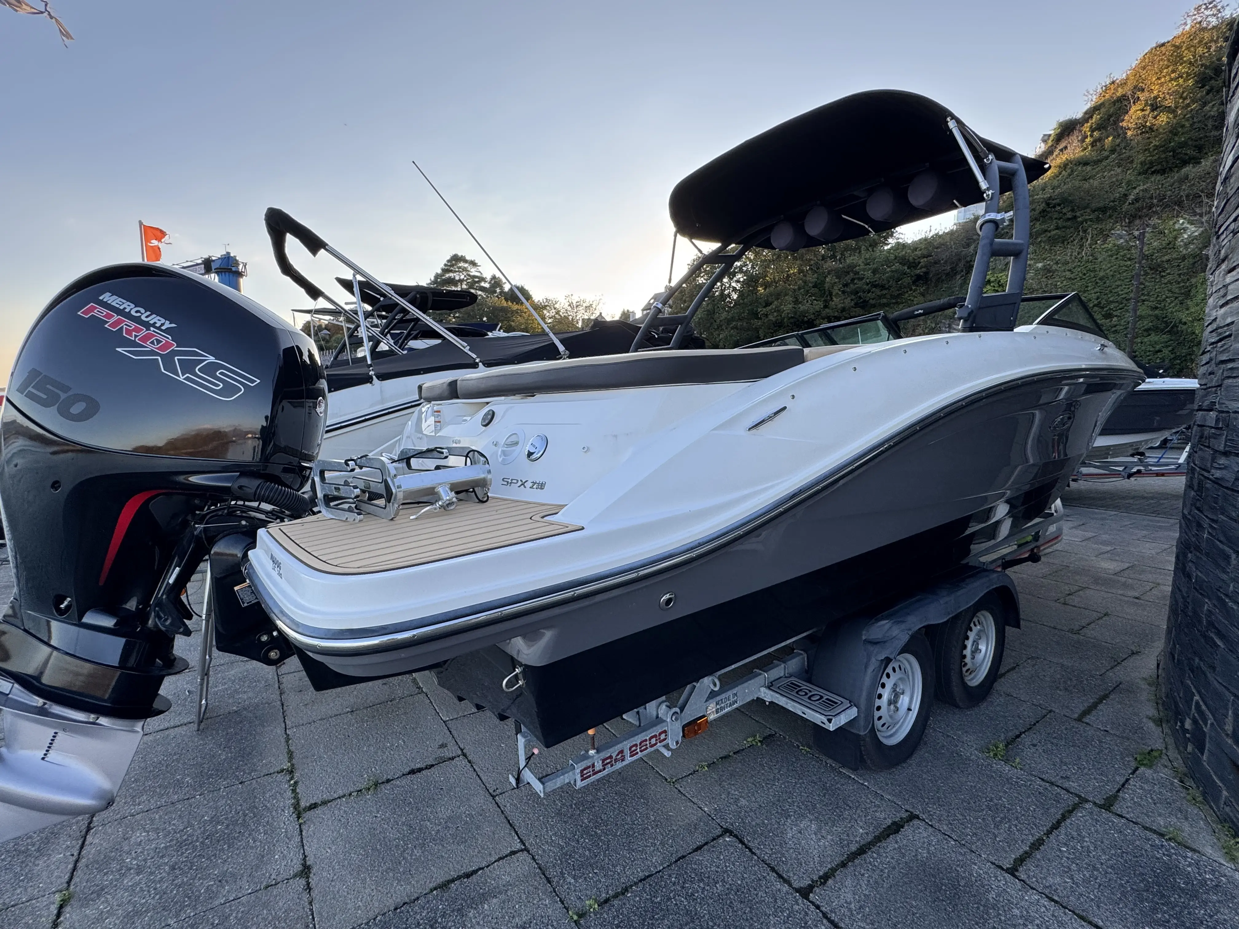 2021 Sea Ray 210 spx ob