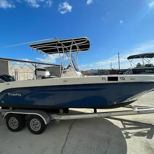 2022 Bayliner T22CC