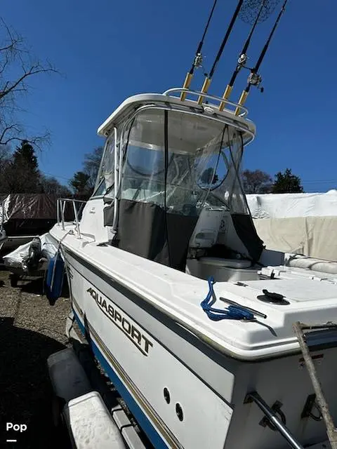 2003 Aquasport 215 explorer