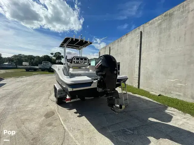 Bayliner T22CC