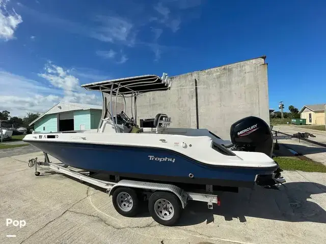 Bayliner T22CC