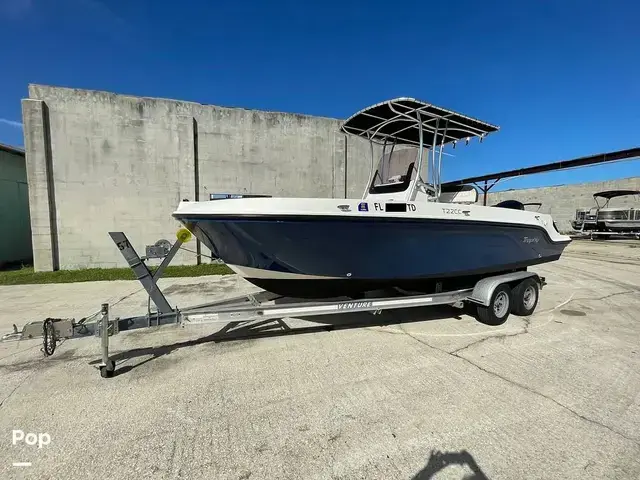 Bayliner T22CC