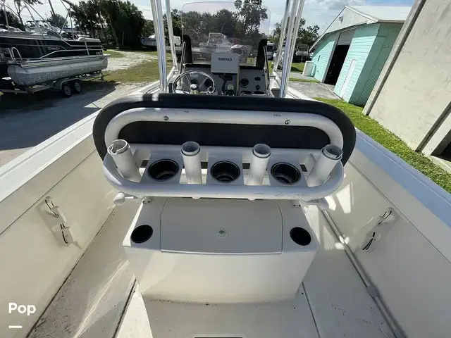 Bayliner T22CC