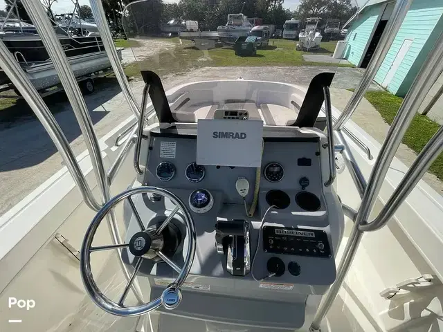 Bayliner T22CC